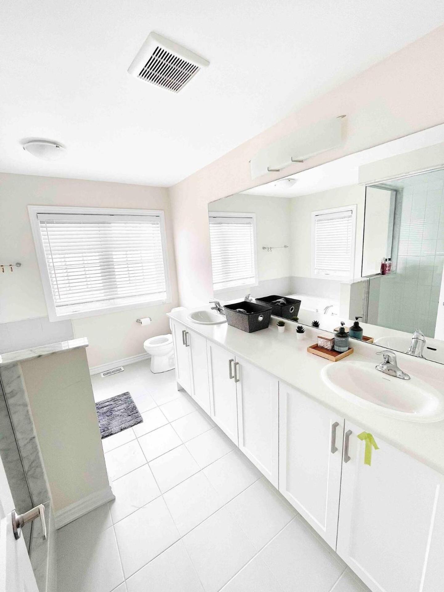 Large 5 Bedroom Newly Built Home Sleeps 12 Persons Thorold Екстериор снимка